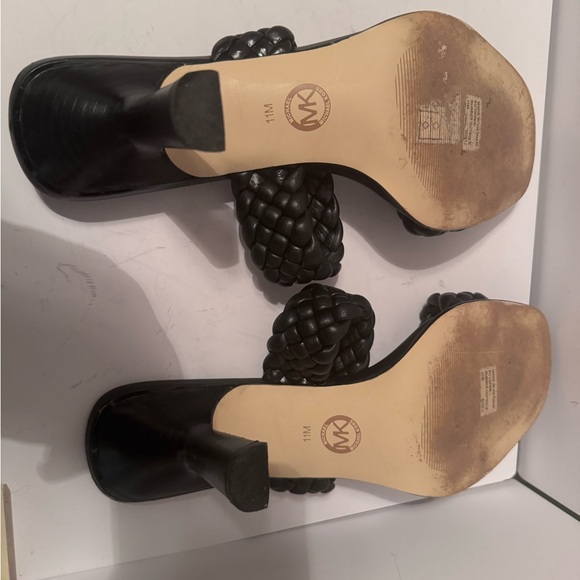 Michael Kors size 11 sandal 3 in heel - Picture 4 of 5